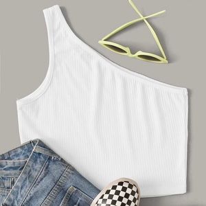Ribbed one shoulder cropped top